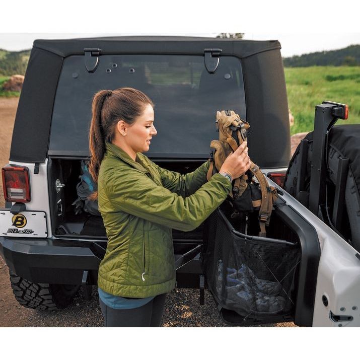 RoughRider(TM) Tailgate Shelf